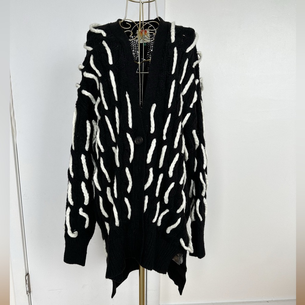 FARM Rio l NWT I Black Cardigan with White Accents